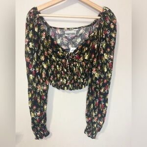Urban Outfitters Cropped Floral Top Size Small